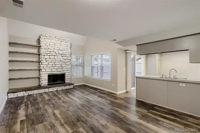 2181 S Victor Street #E Aurora, CO 80014