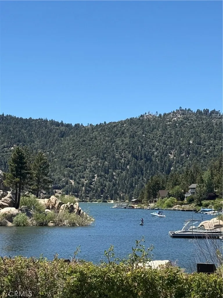 39196 Seminole Drive Fawnskin, CA 92333