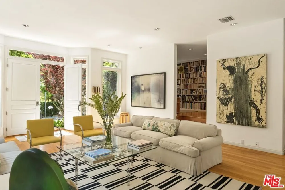 454 Sycamore Road Santa Monica, CA 90402