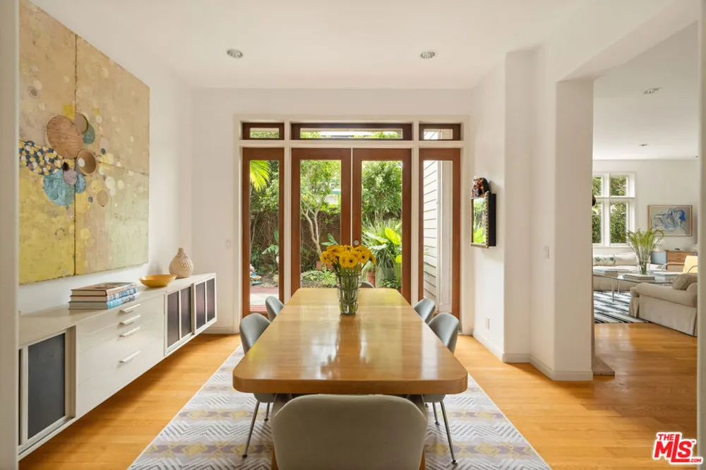 454 Sycamore Road Santa Monica, CA 90402