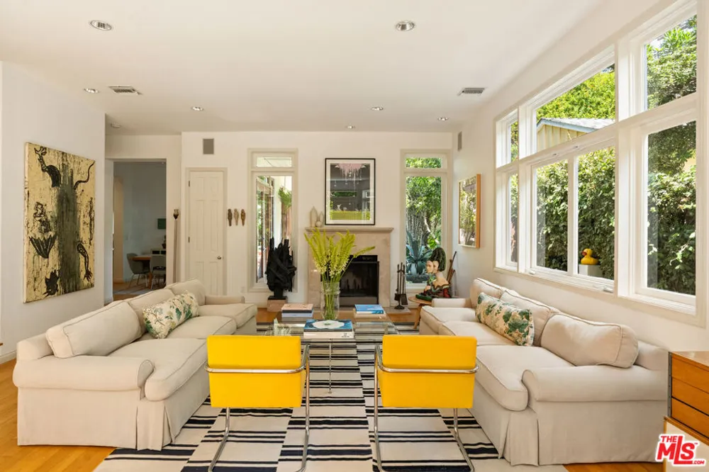 454 Sycamore Road Santa Monica, CA 90402