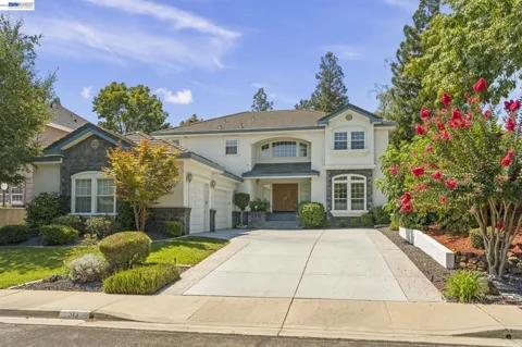 313 Diamond Ct