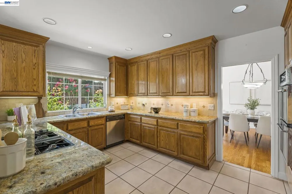 313 Diamond Ct Pleasanton, CA 94566