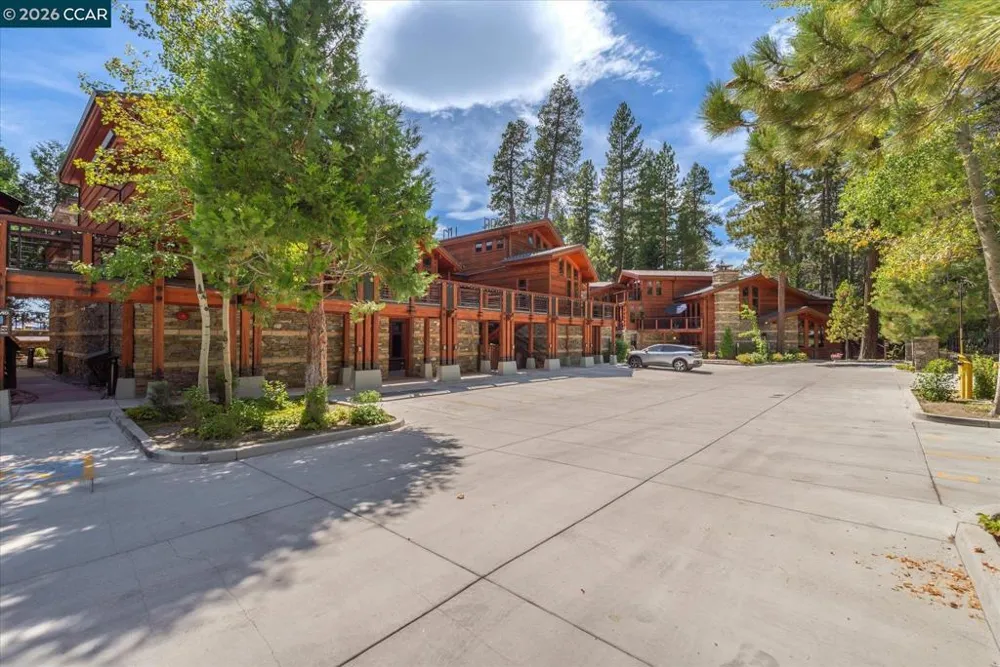 6750 North Lake Blvd #13G Tahoe Vista, CA 96148