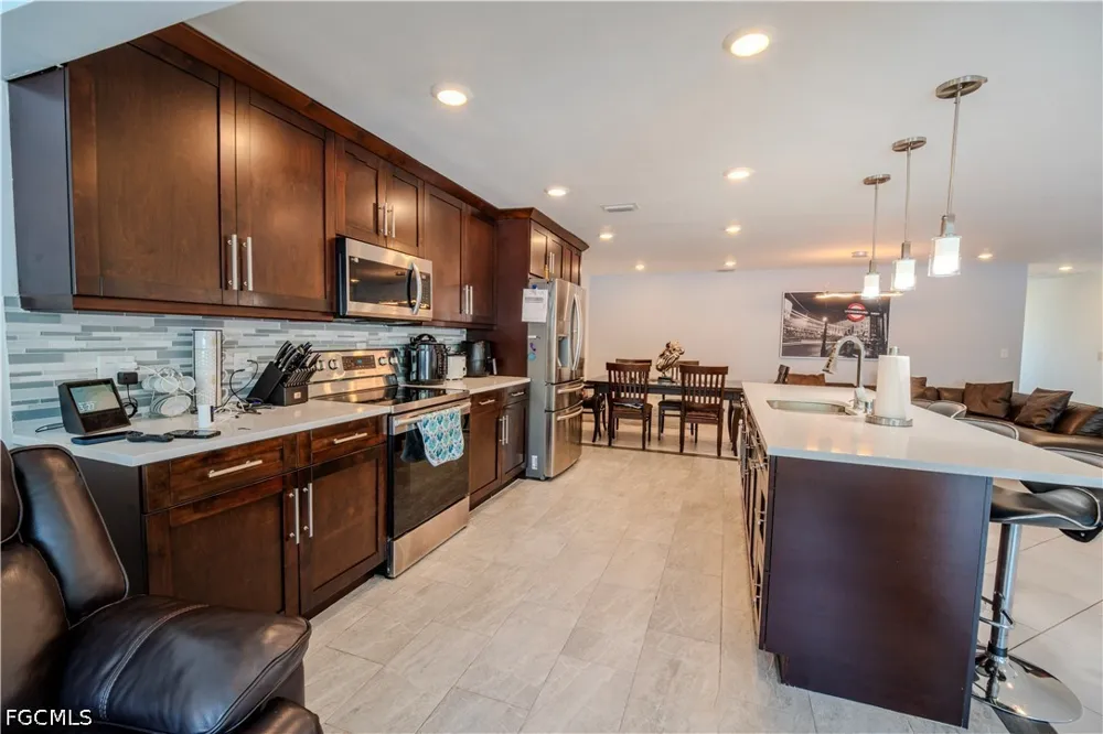 SE 37th Terrace Cape Coral, FL 33904