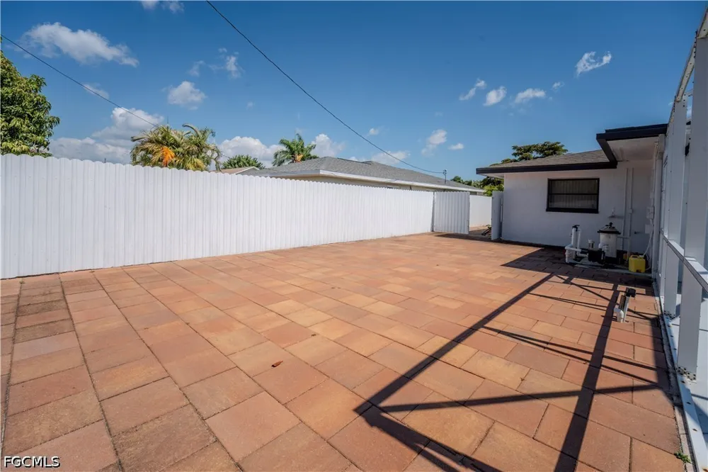 SE 37th Terrace Cape Coral, FL 33904