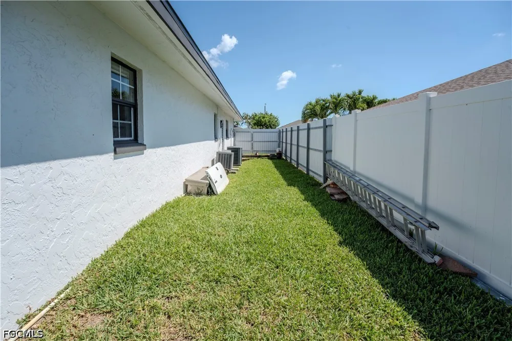 SE 37th Terrace Cape Coral, FL 33904