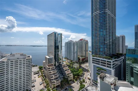 951 Brickell Ave #2608
