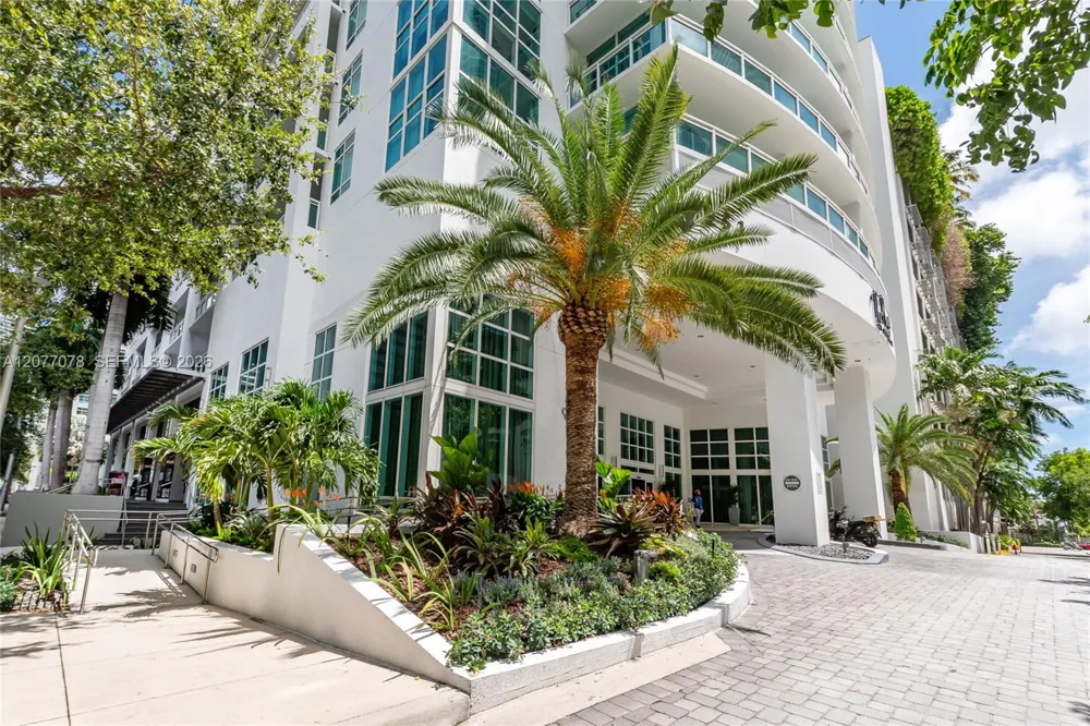 951 Brickell Ave #2608 Miami, FL 33131