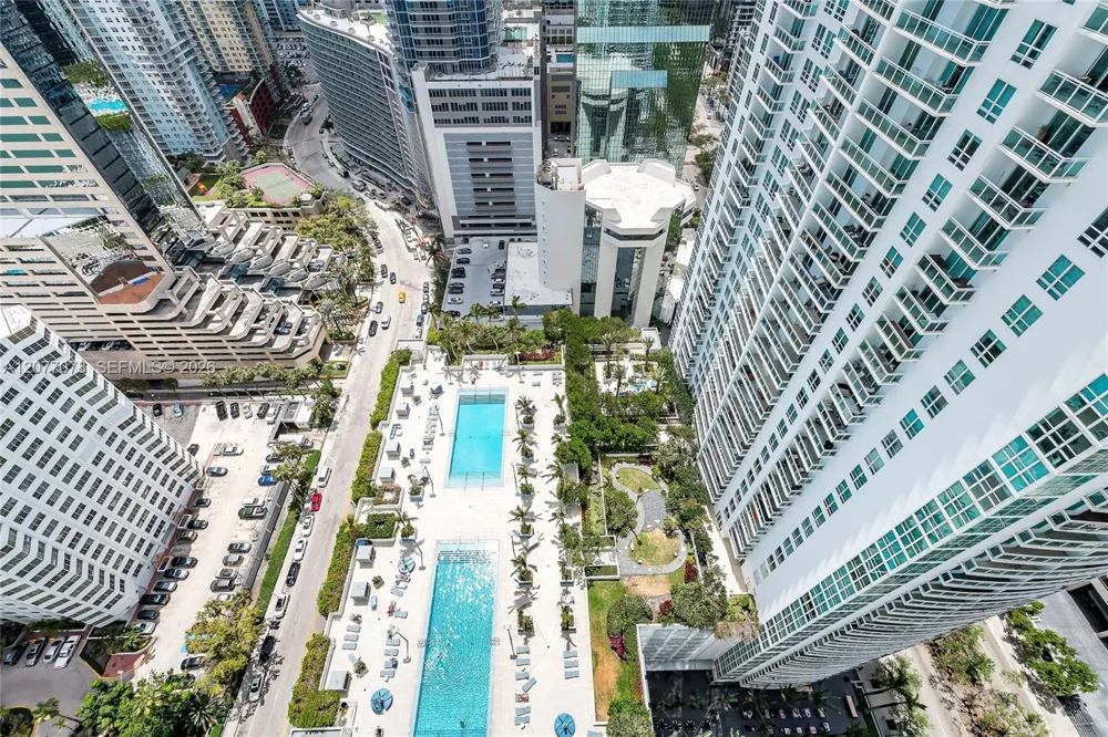 951 Brickell Ave #2608 Miami, FL 33131