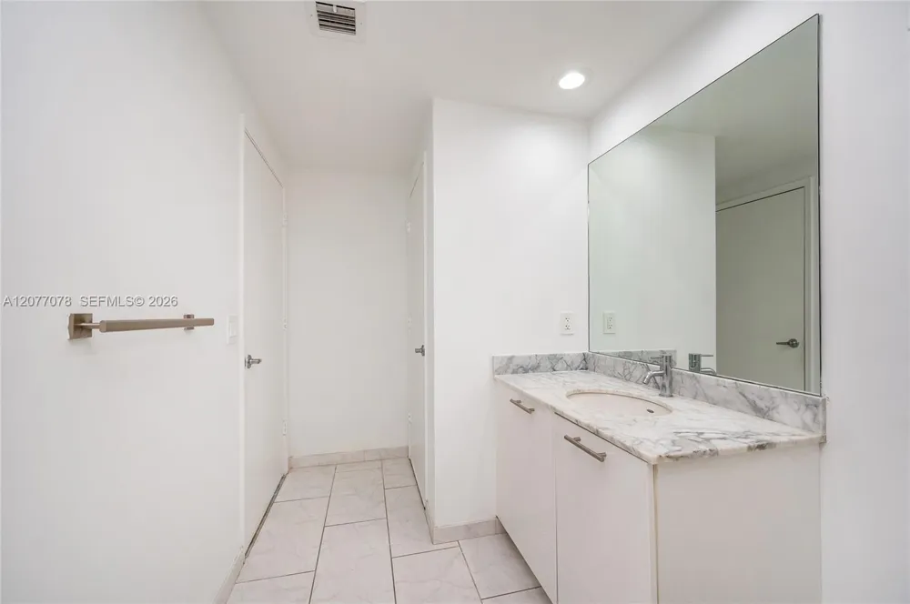 951 Brickell Ave #2608 Miami, FL 33131