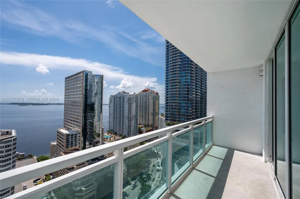 951 Brickell Ave #2608 Miami, FL 33131
