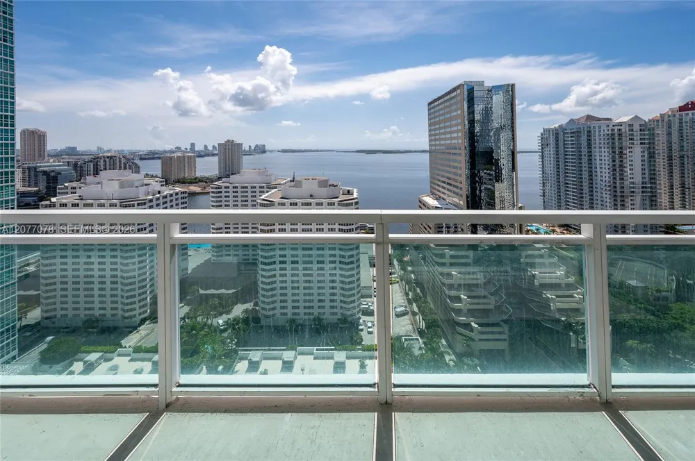 951 Brickell Ave #2608 Miami, FL 33131