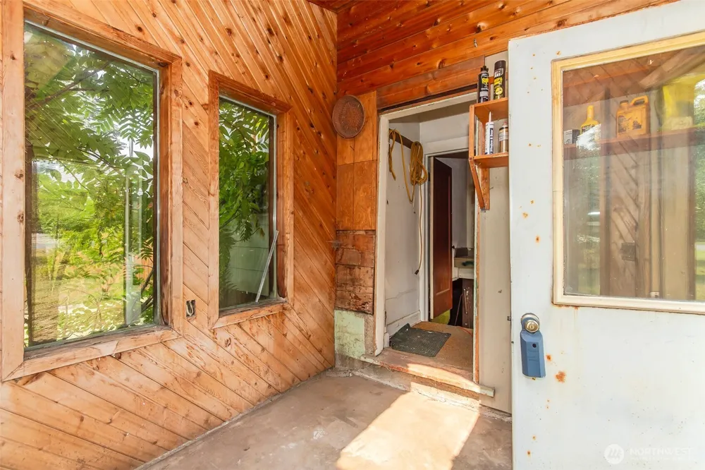 558 E 1st Avenue Colville, WA 99114