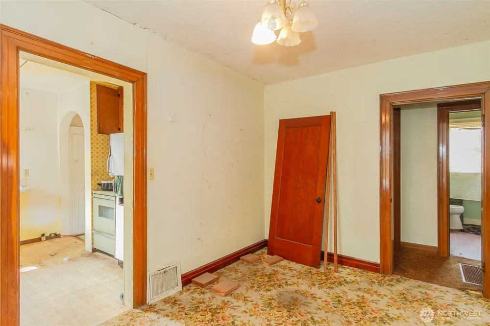 558 E 1st Avenue Colville, WA 99114