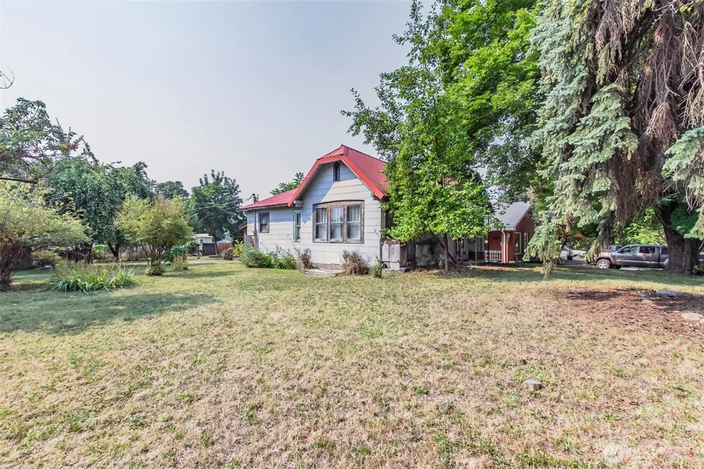 558 E 1st Avenue Colville, WA 99114