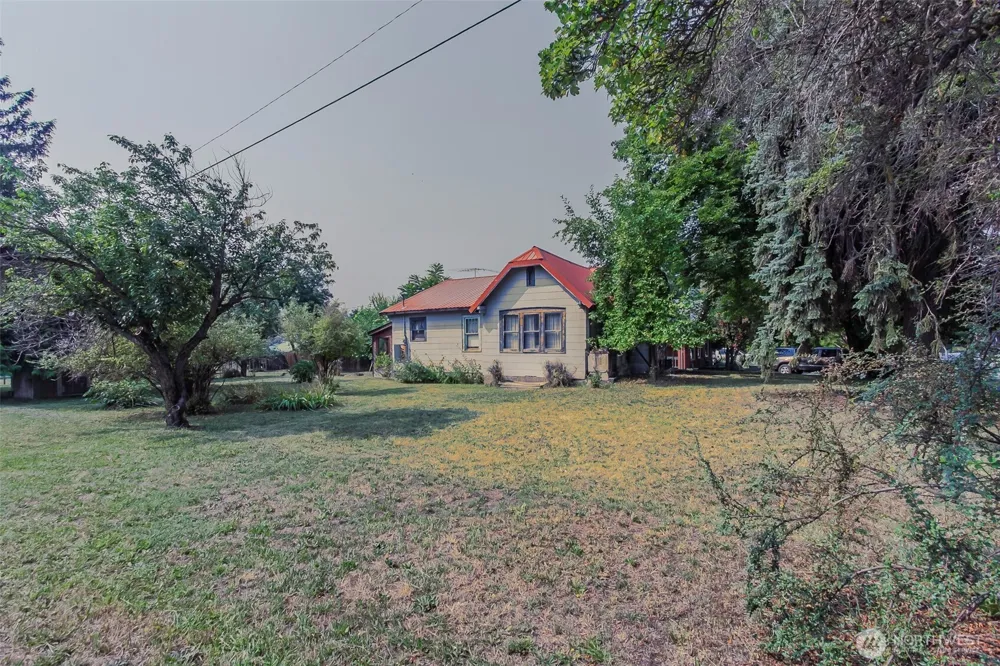 558 E 1st Avenue Colville, WA 99114