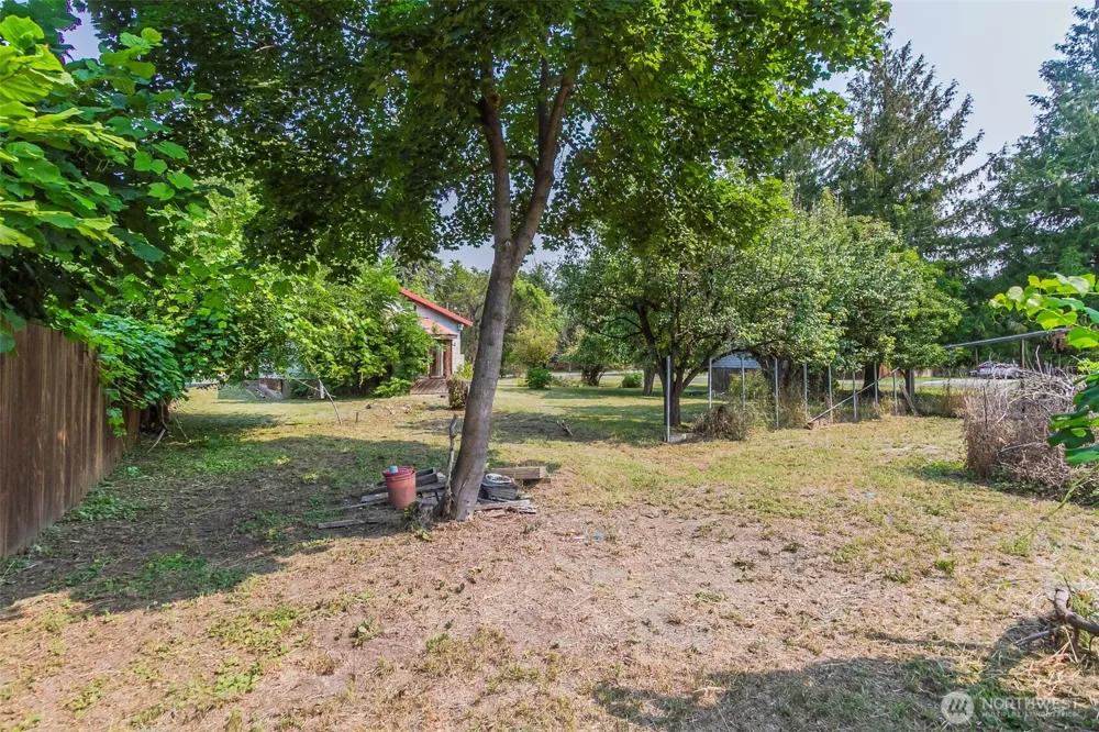 558 E 1st Avenue Colville, WA 99114