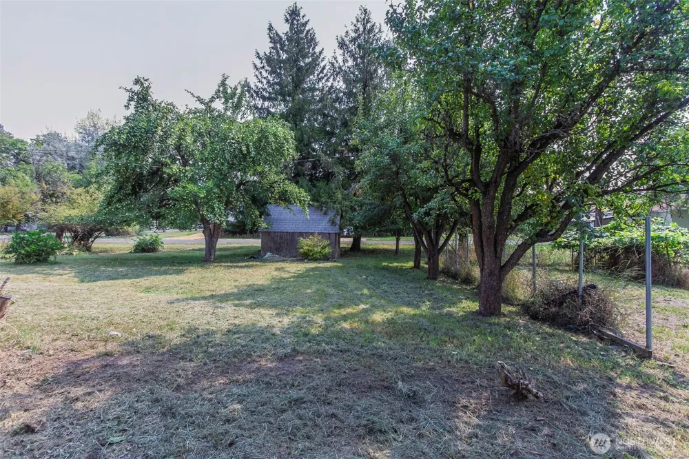 558 E 1st Avenue Colville, WA 99114