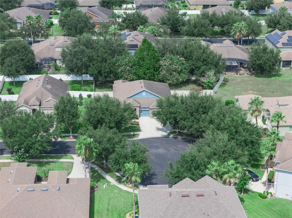 112 PECORRI COURT Auburndale, FL 33823