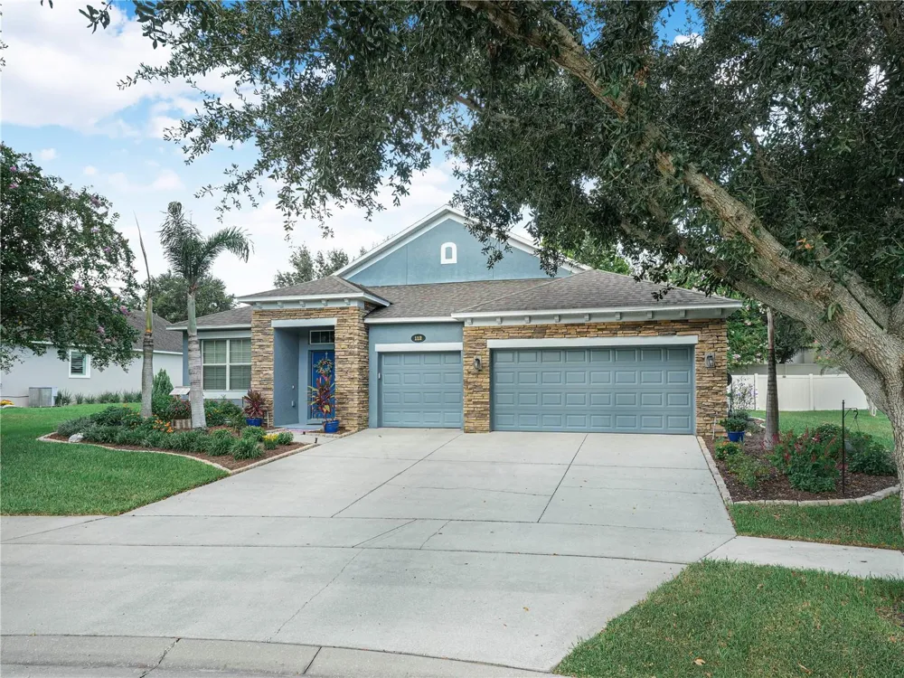112 PECORRI COURT Auburndale, FL 33823