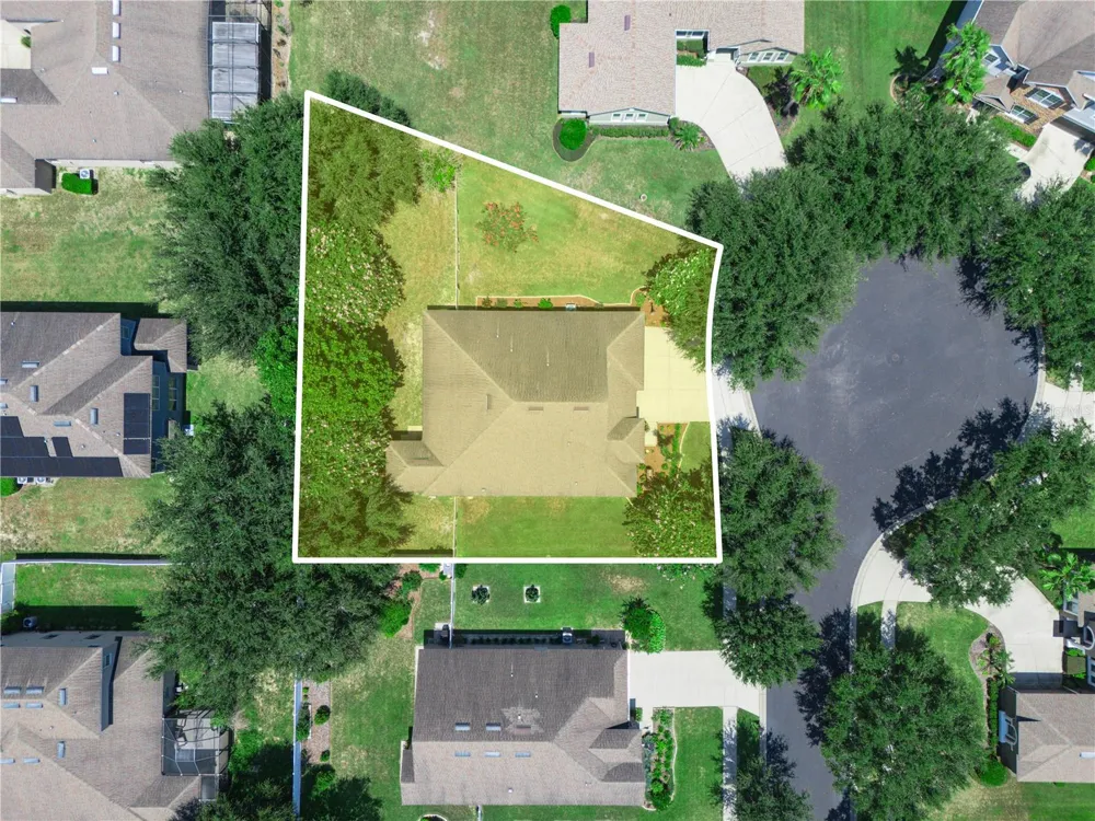 112 PECORRI COURT Auburndale, FL 33823