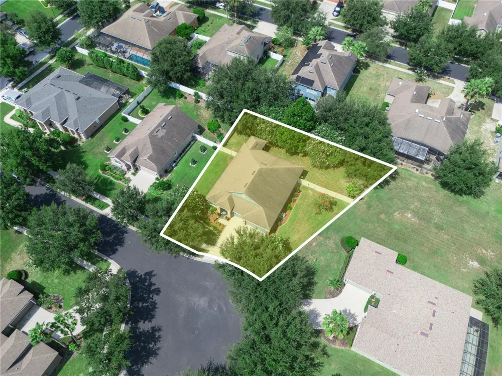 112 PECORRI COURT Auburndale, FL 33823