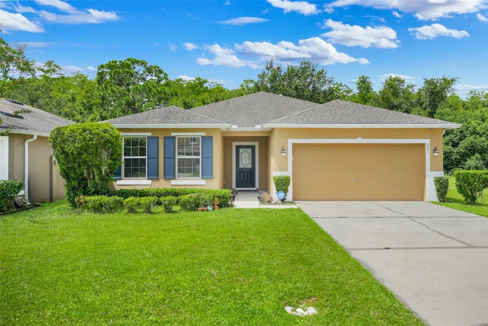 221 DAIGLEDOG STREET St Cloud, FL 34772