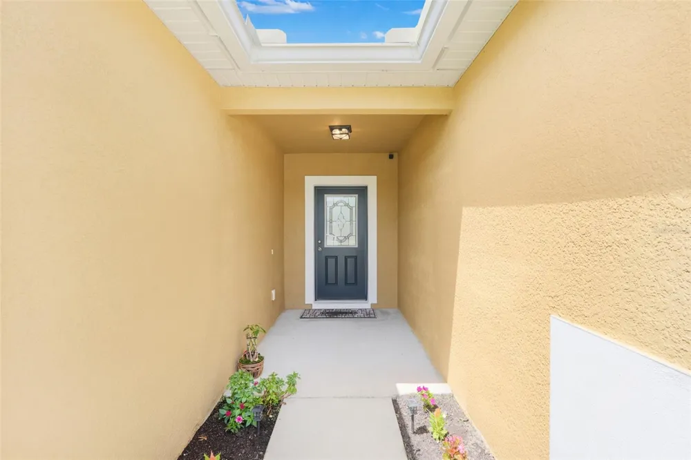 221 DAIGLEDOG STREET St Cloud, FL 34772