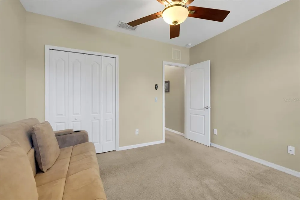 221 DAIGLEDOG STREET St Cloud, FL 34772
