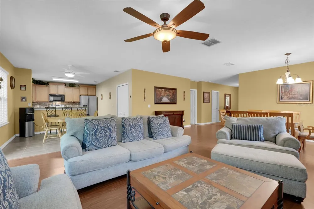 221 DAIGLEDOG STREET St Cloud, FL 34772