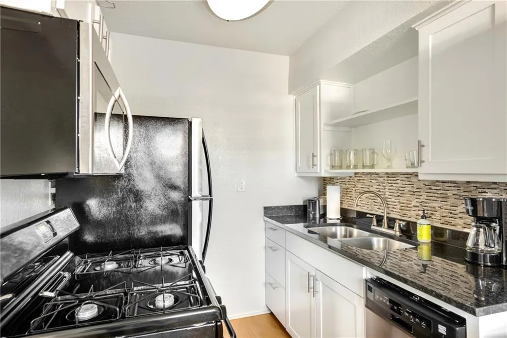 2401 Manor Road #209 Austin, TX 78722