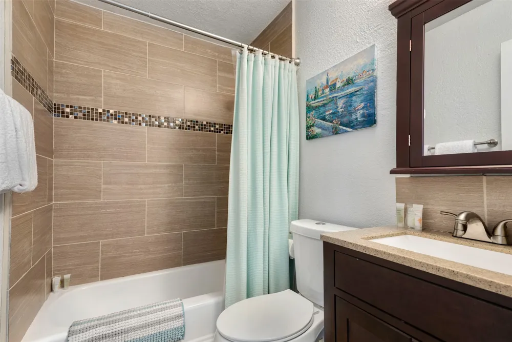 2401 Manor Road #209 Austin, TX 78722