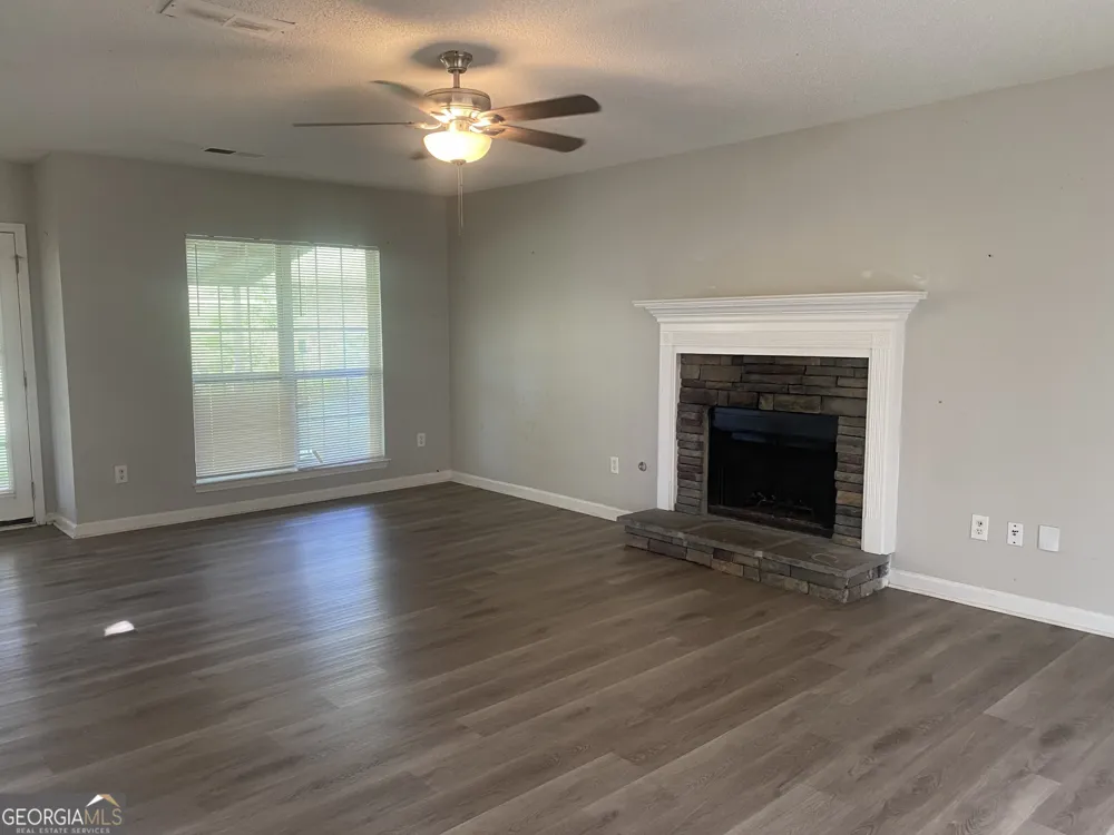 5132 Meadows Lake DR Powder Springs, GA 30127