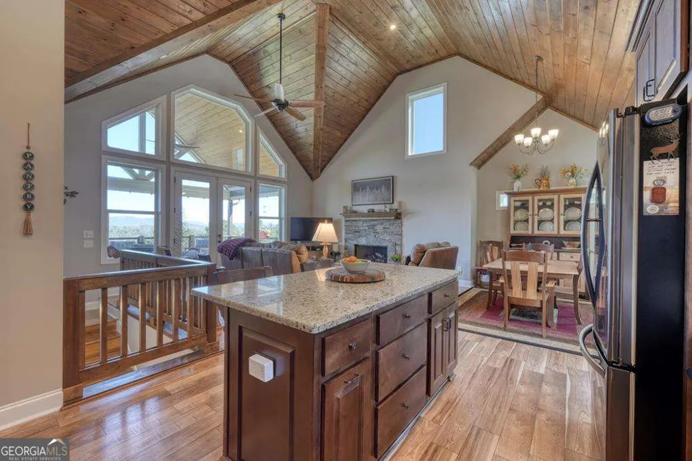 1309 Ridge Pointe WAY Blairsville, GA 30512