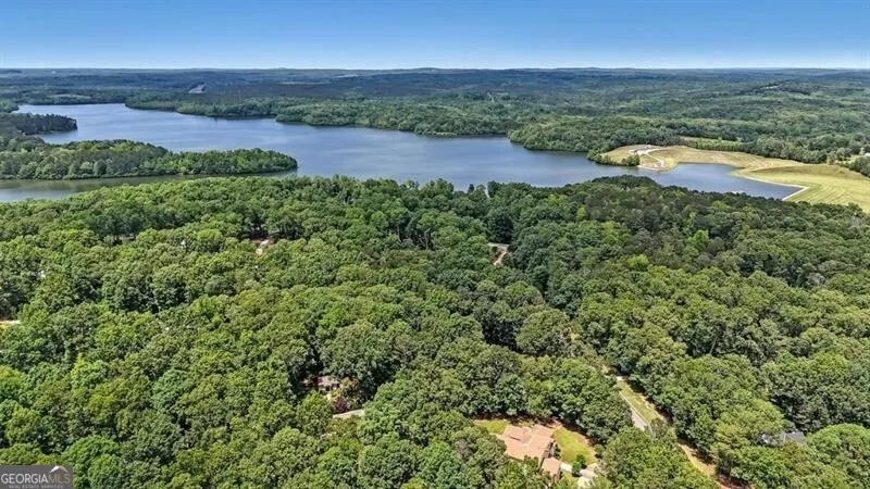 40 Coral DR Whitesburg, GA 30185