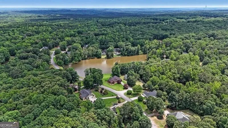40 Coral DR Whitesburg, GA 30185