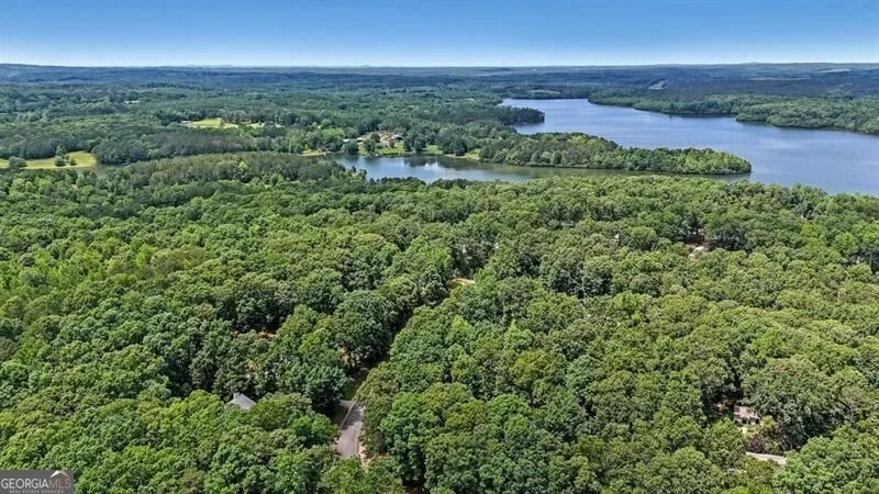 40 Coral DR Whitesburg, GA 30185