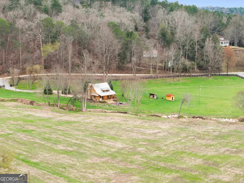 605 Lynch Mountain RD Sautee Nacoochee, GA 30571
