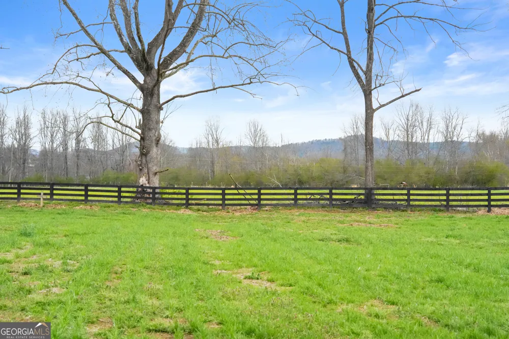 605 Lynch Mountain RD Sautee Nacoochee, GA 30571