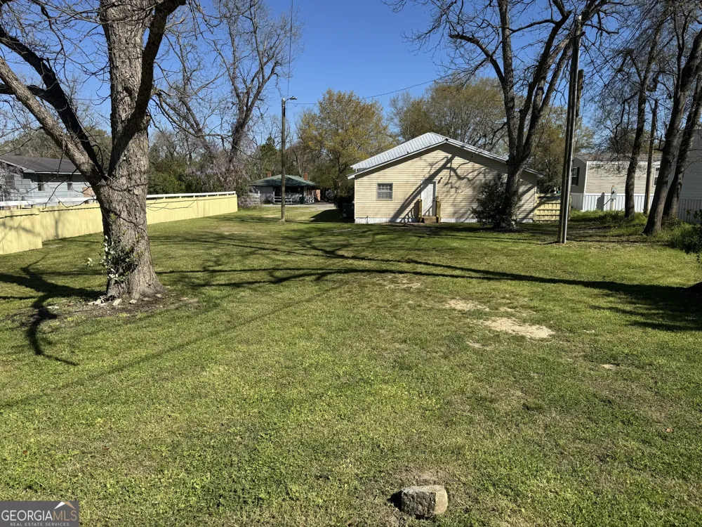 705 W 14TH AVE Cordele, GA 31015