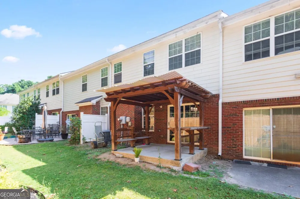 1126 Treymont LN Lawrenceville, GA 30045