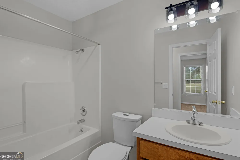 52 Northgate LN Collins, GA 30421