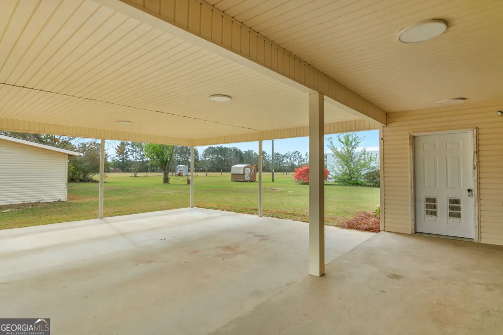 52 Northgate LN Collins, GA 30421