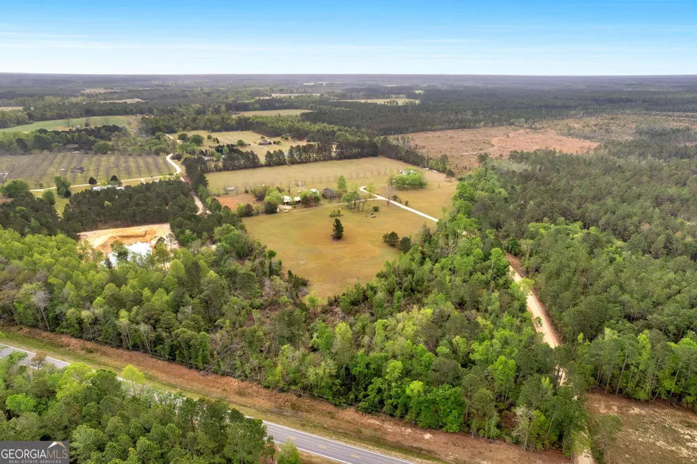 52 Northgate LN Collins, GA 30421