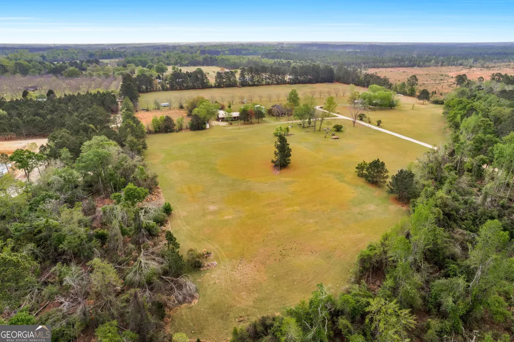 52 Northgate LN Collins, GA 30421