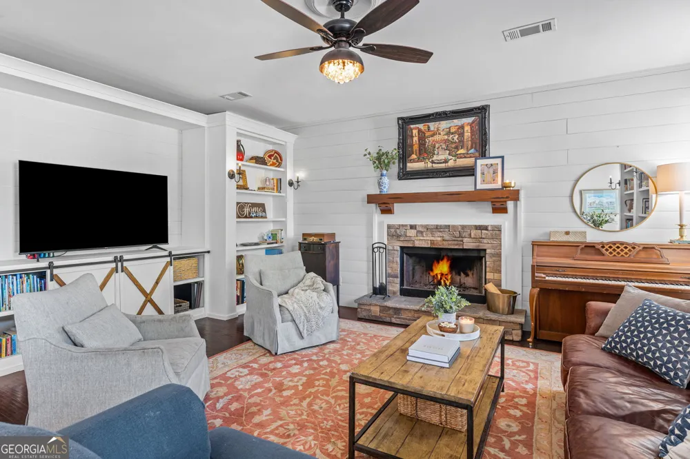 15 Austin Storey CIR Newnan, GA 30263
