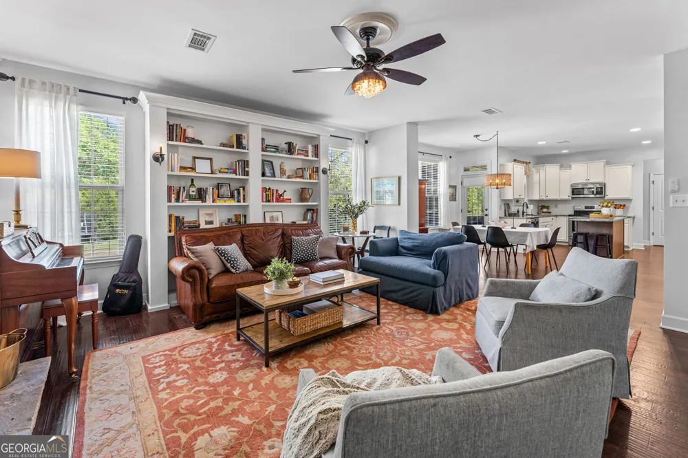 15 Austin Storey CIR Newnan, GA 30263