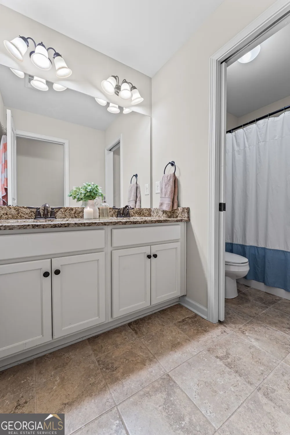 15 Austin Storey CIR Newnan, GA 30263