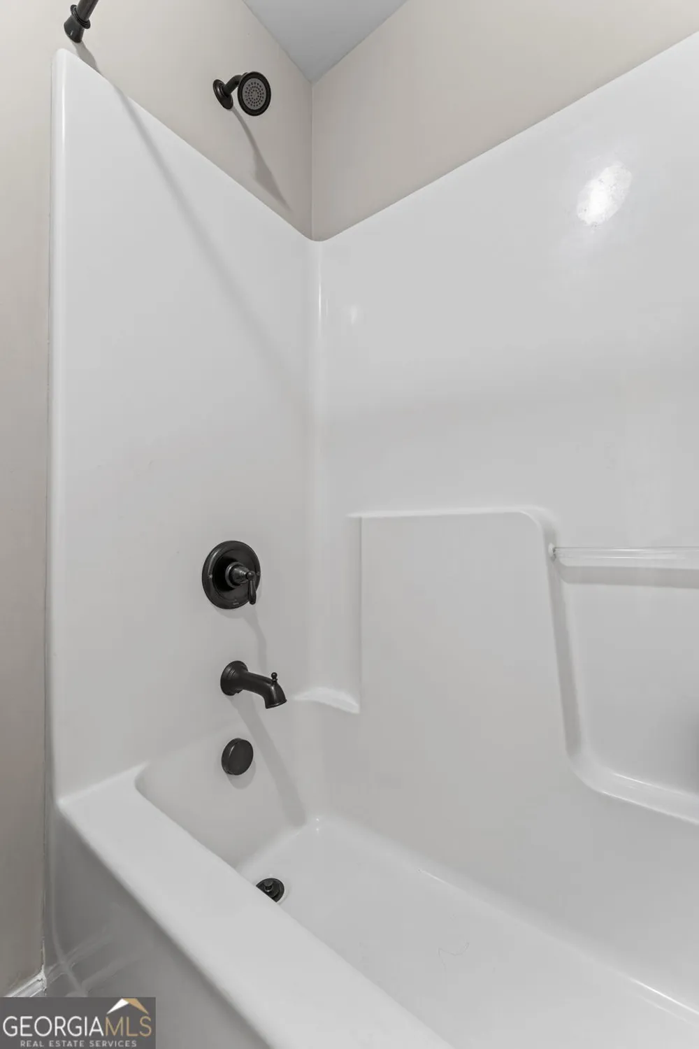 15 Austin Storey CIR Newnan, GA 30263